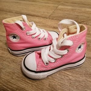 Pink Converse toddler shoes size 4
